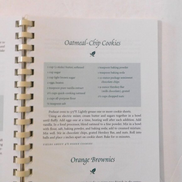 The Lady and Sons Just Desserts Cookbook by Paula H Deen 2002 PB Spiral - Picture 8 of 8